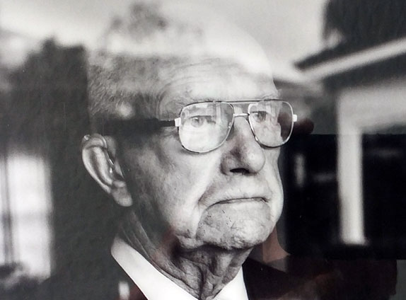 Portrait of Buckminster Fuller in his home in Pacific Palisades, California, November 1982.
